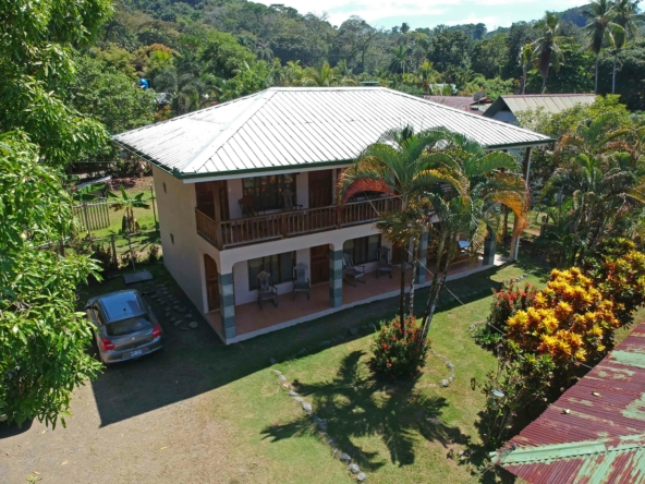 pavones-favorite-hotel-for-sale