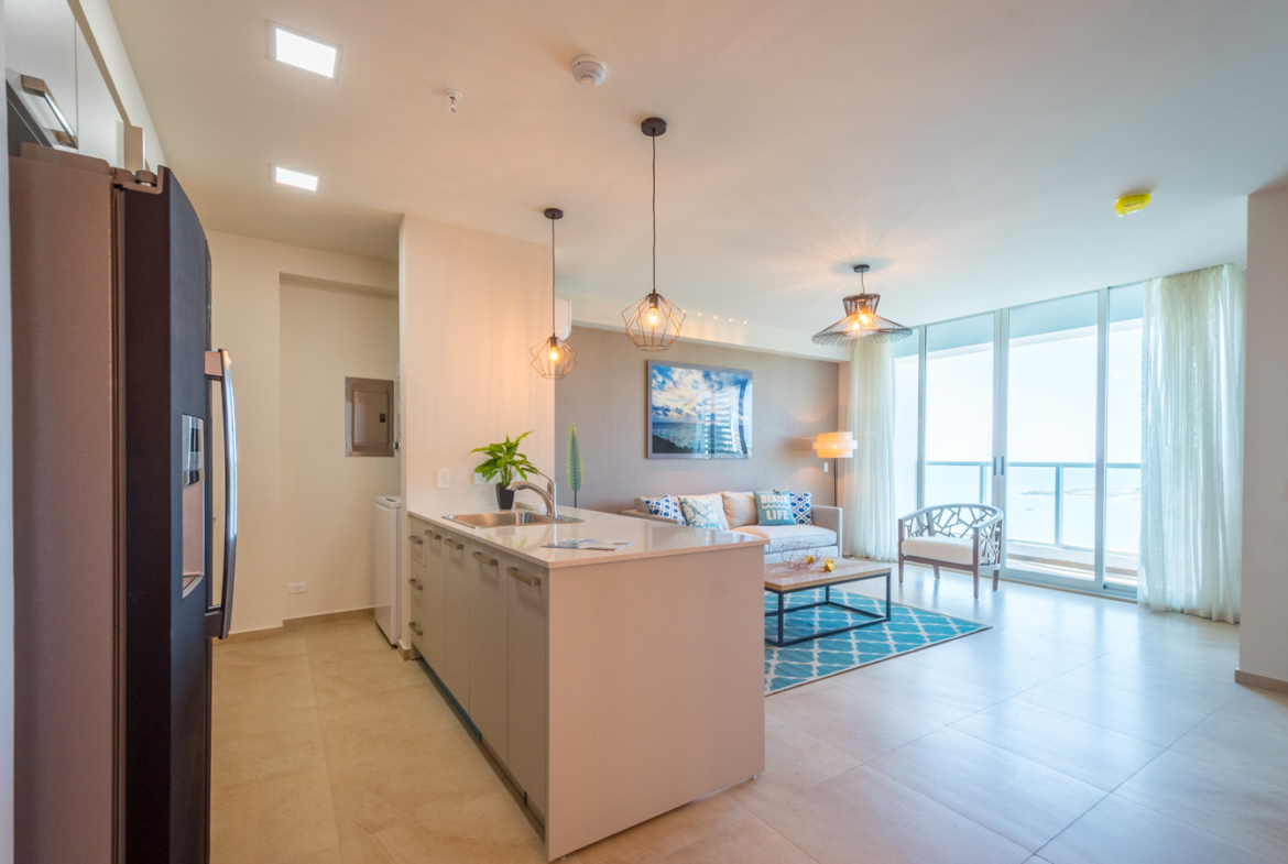 ph-royal-palm-playa-gorgona-panama-beachfront-condo-near-malibu-surf