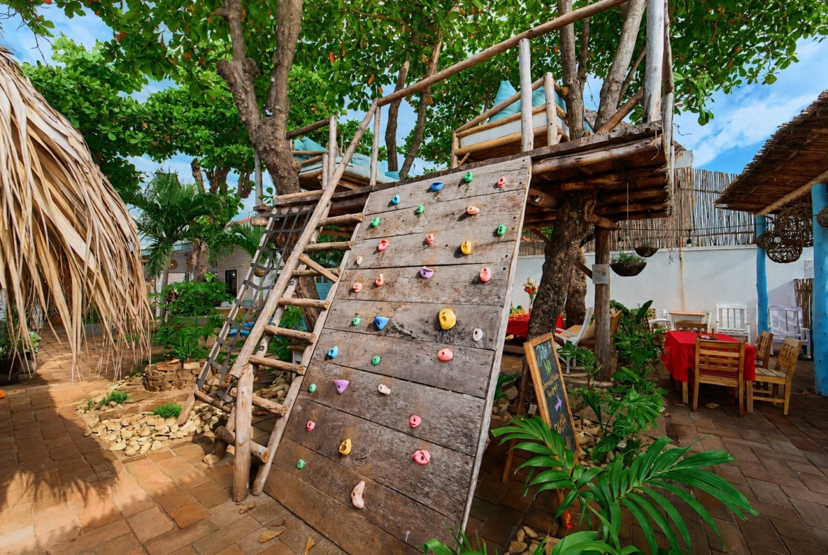 beachfront-boutique-surf-hotel-for-sale-nicaragua