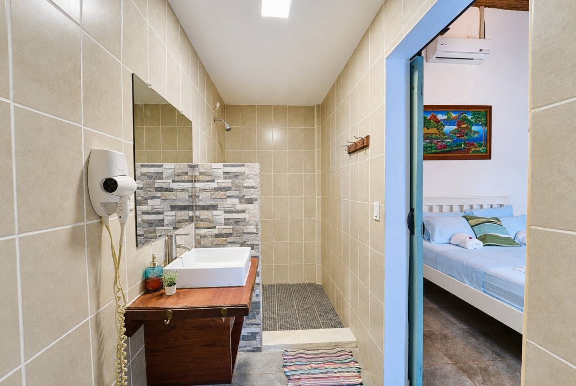 beachfront-boutique-surf-hotel-for-sale-nicaragua