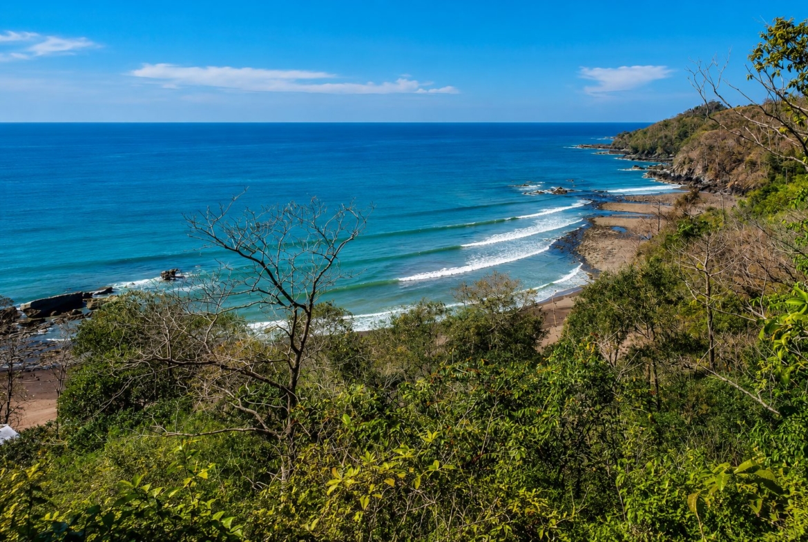 el-ranchito-surf-camp-school-panama-for-sale
