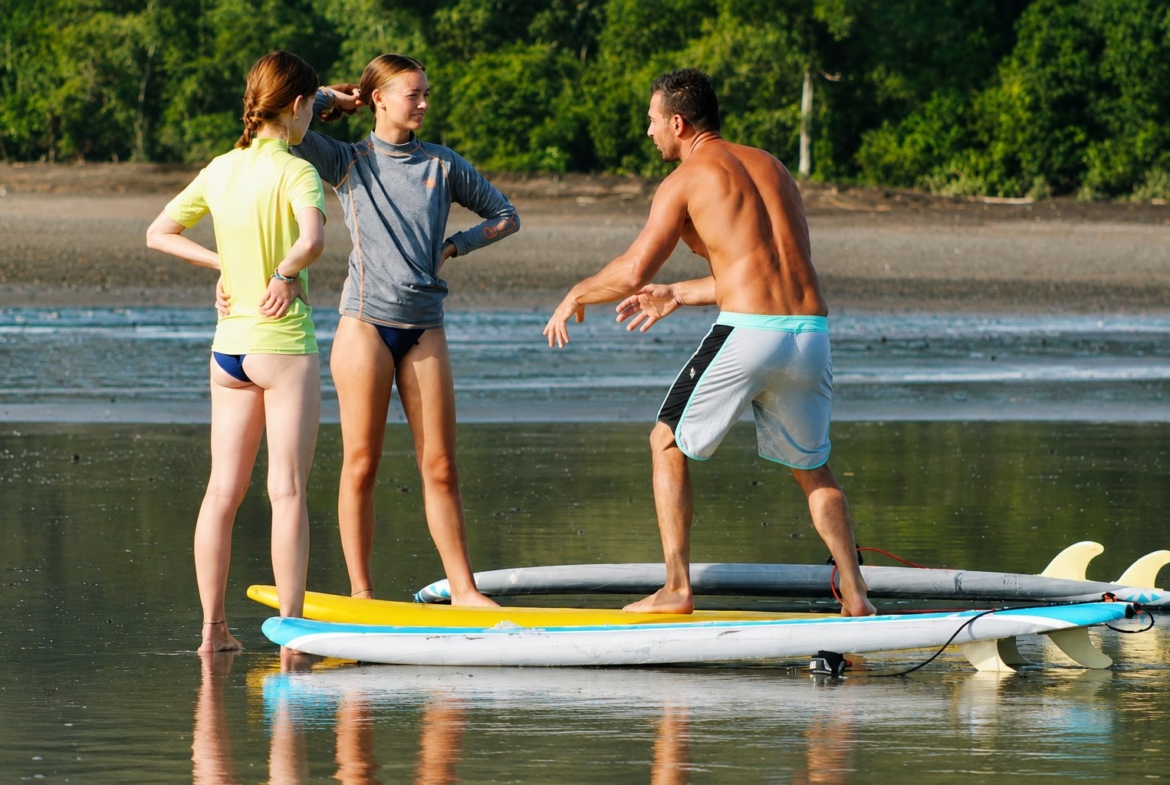 el-ranchito-surf-camp-school-panama-for-sale