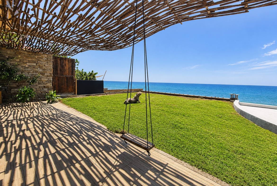 oceanfront-boutique-surf-hotel-for-sale-mancora-peru
