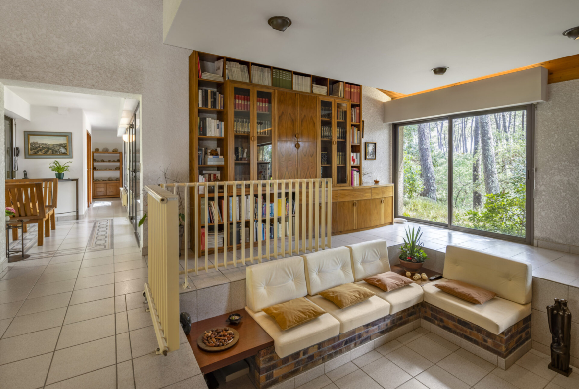 the-hossegor-hideaway-private-architect-villa