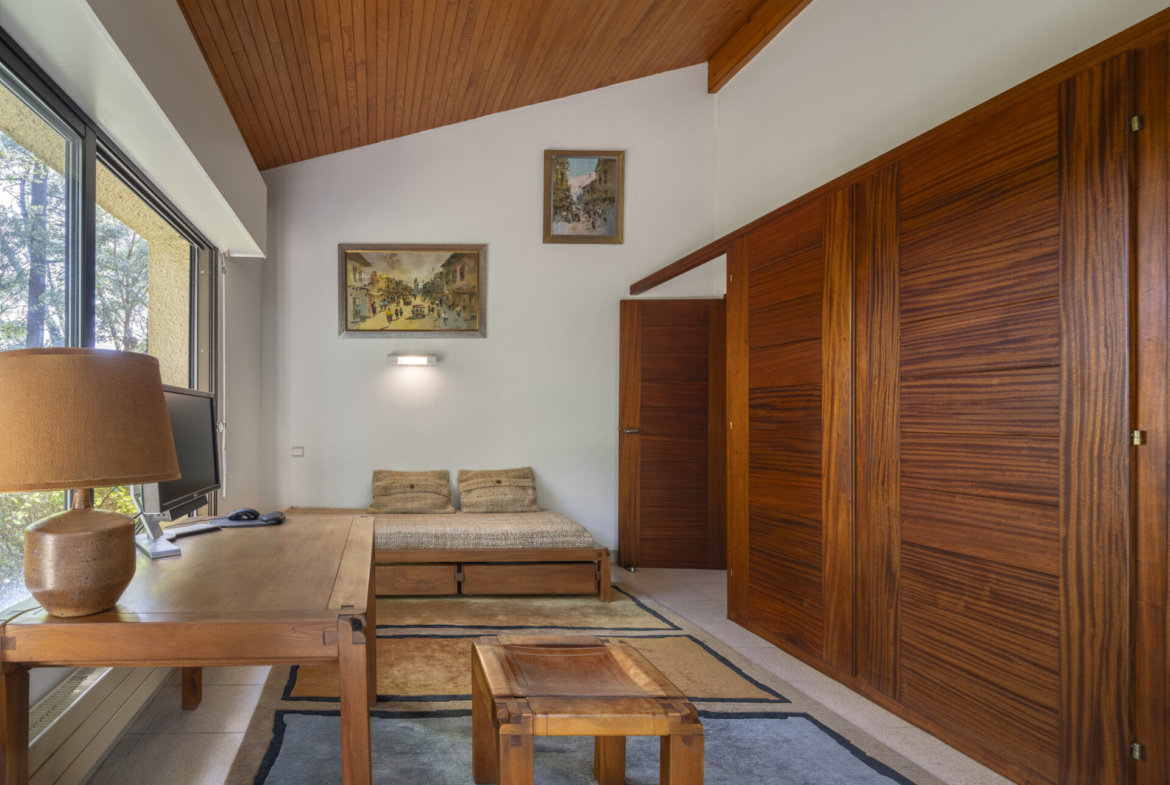 the-hossegor-hideaway-private-architect-villa