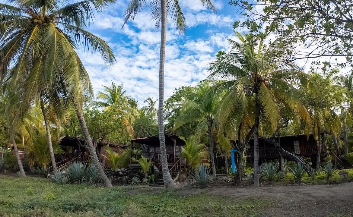 beachfront-surf-resort-investment-nicaragua