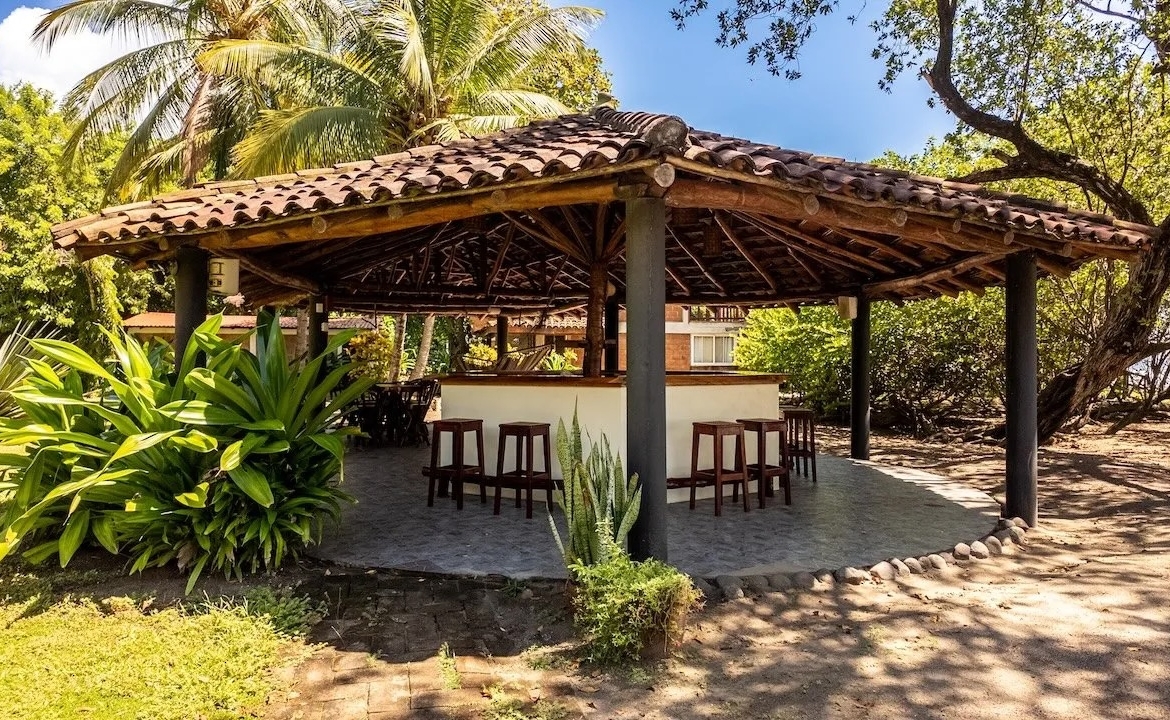 beachfront-surf-resort-investment-nicaragua