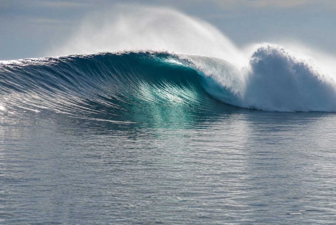 hollow-trees-mentawai-surfing-beautiful