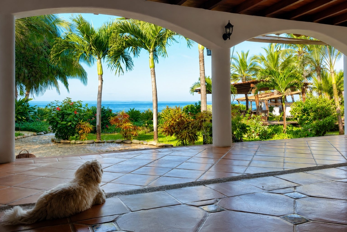 Villa de las Olas-La-Saladita-Mexico