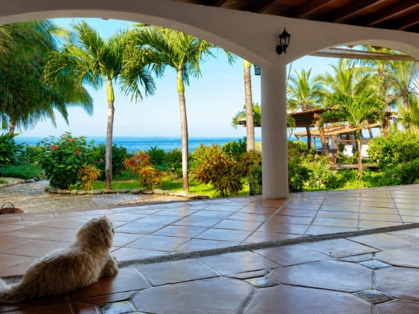 Villa de las Olas-La-Saladita-Mexico