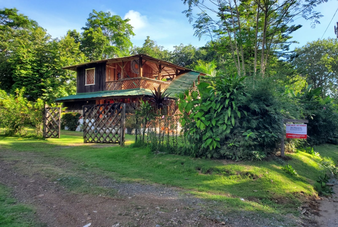 pavones-costa-rica-beach-home-for-sale-near-legendary-surf