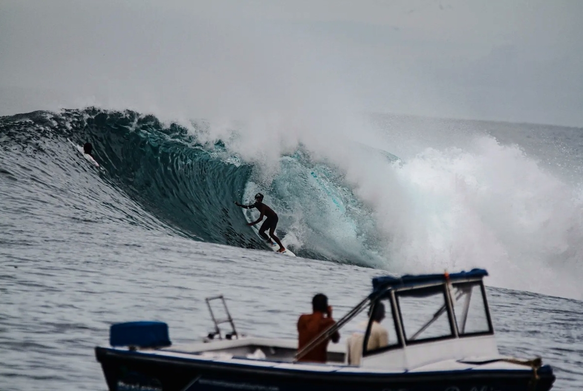 ombak-kabau-mentawai-surf-charter-investment-1