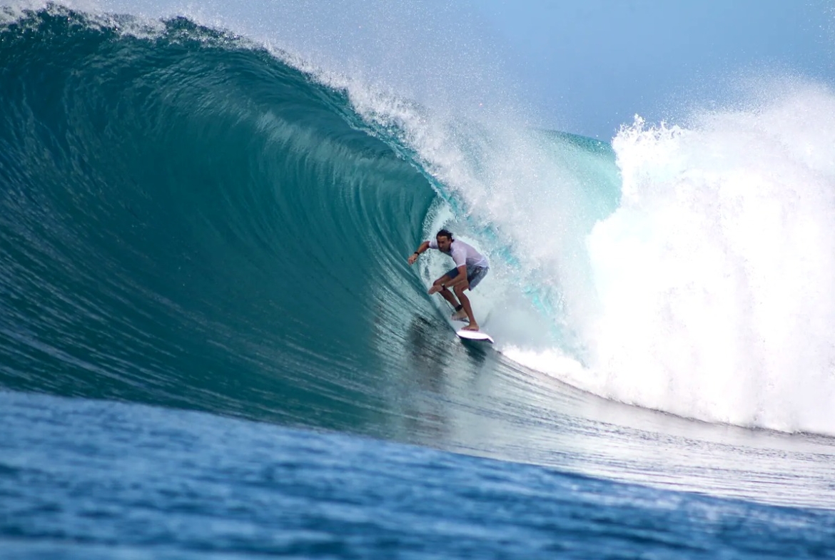 ombak-kabau-mentawai-surf-charter-investment